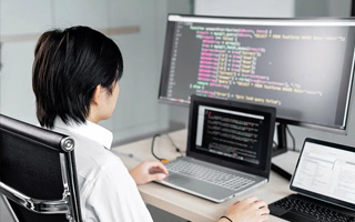 固始 api php源码,下载的php源码怎么运行呢？